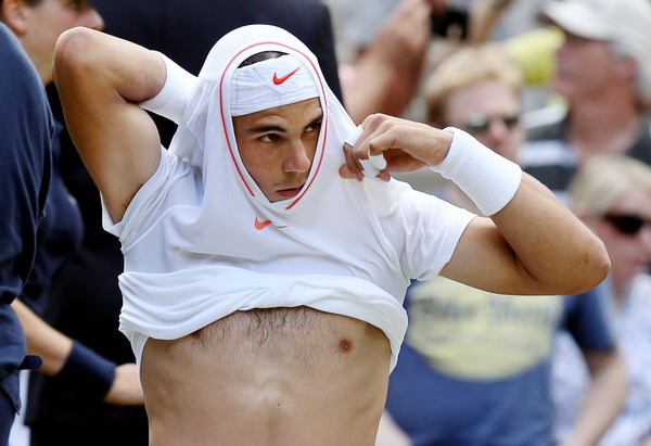 日本网球队横扫美国网球队，克耶高斯三分雨点燃全场