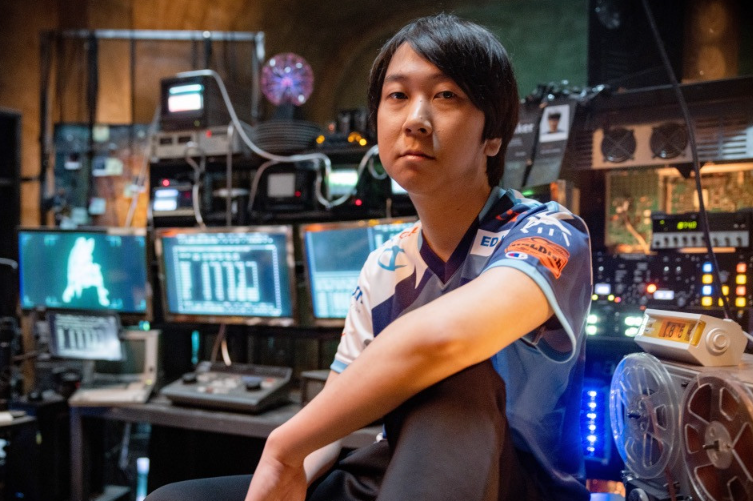 100T爆冷DFM，Faker绝境逆转的简单介绍