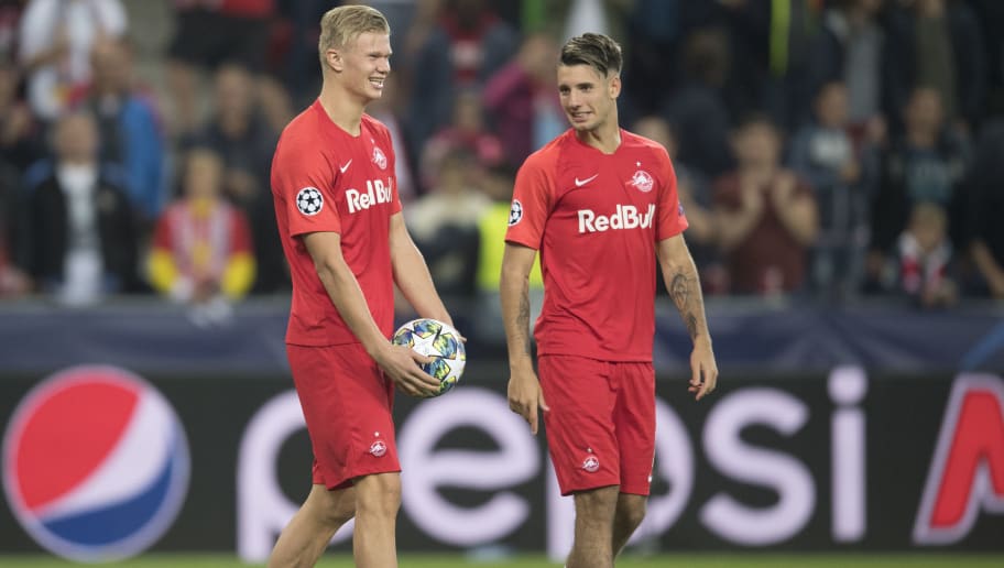 多特蒙德血洗那不勒斯，埃尔林完成帽子戏法