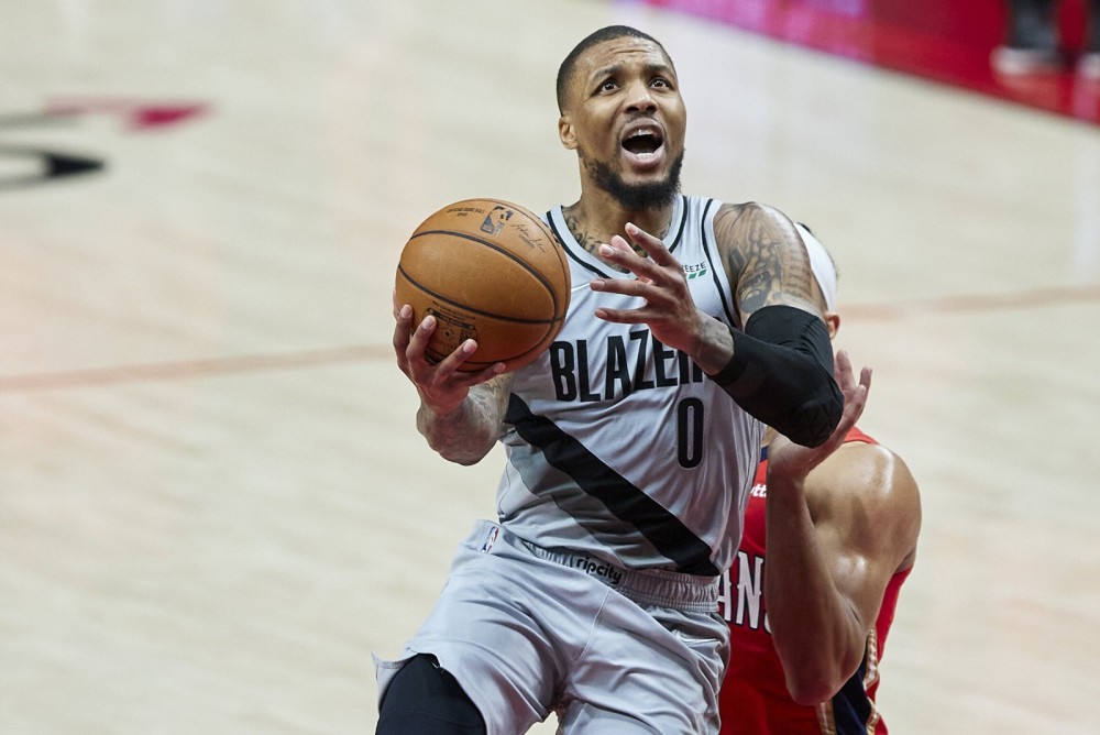 菲律宾男篮绝杀鹈鹕，利拉德三分雨点燃全场