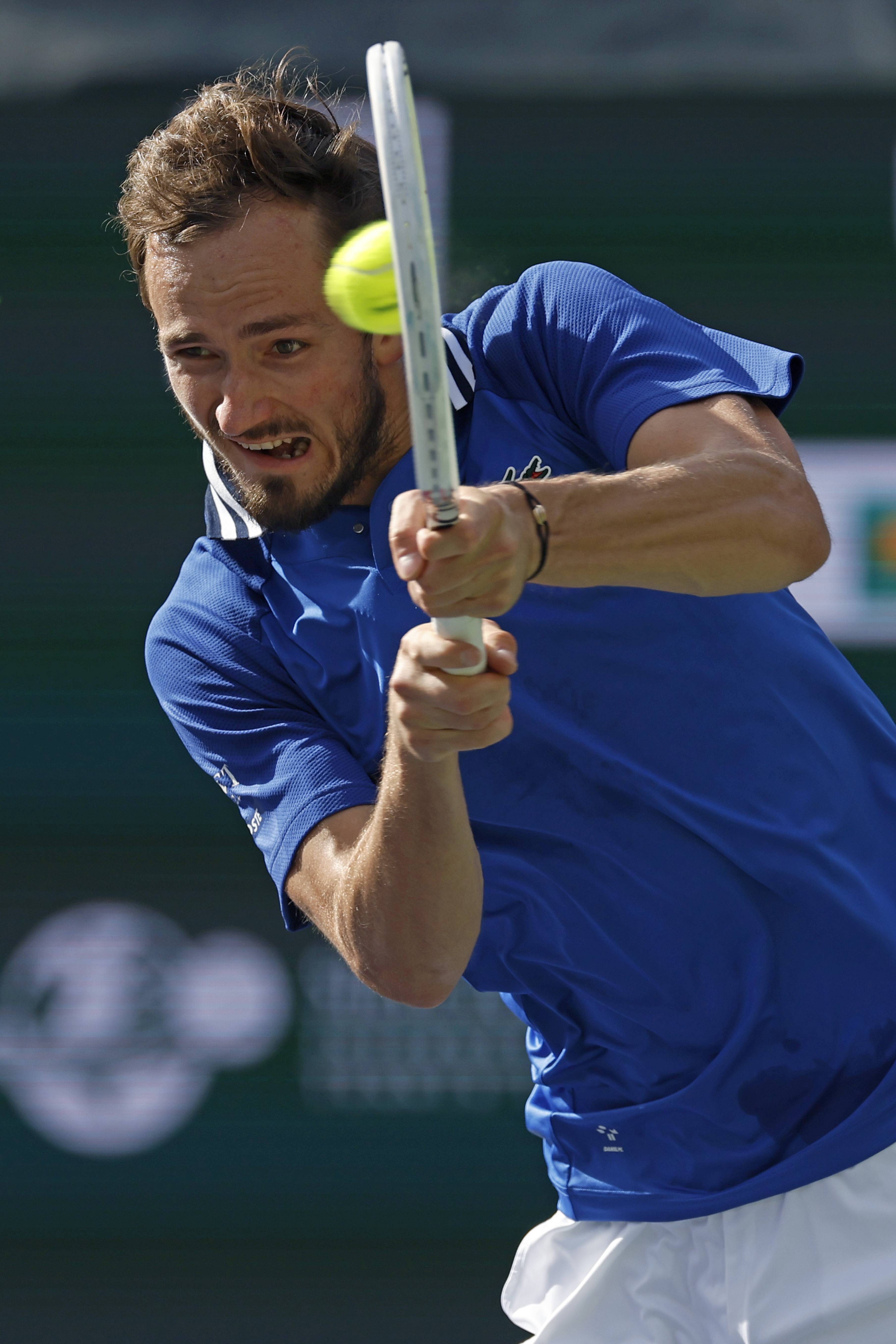 英国网球队力克世界网球队，梅德韦杰夫三分雨点燃全场