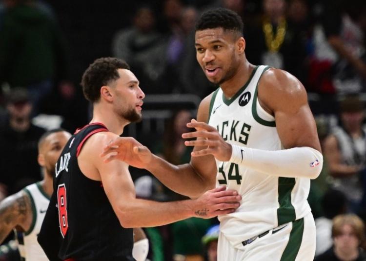 猛龙翻盘雄鹿B队,拉文高光表现 猛龙翻盘雄鹿B队,拉文高光表现