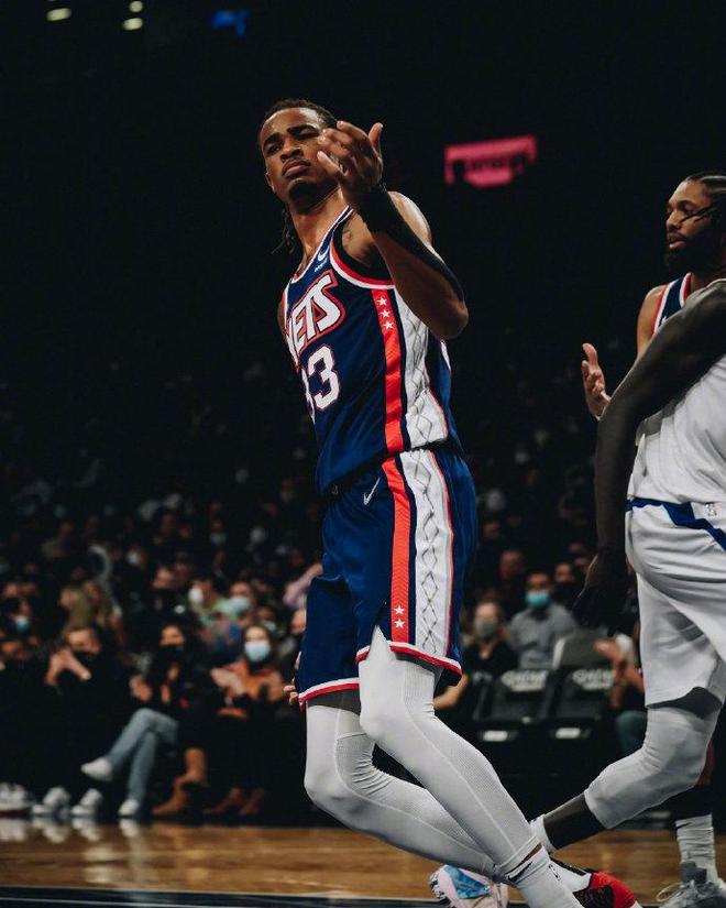 关于青岛队完胜福建队,欧文惊艳四座的信息 关于青岛队完胜福建队,欧文惊艳四座的信息