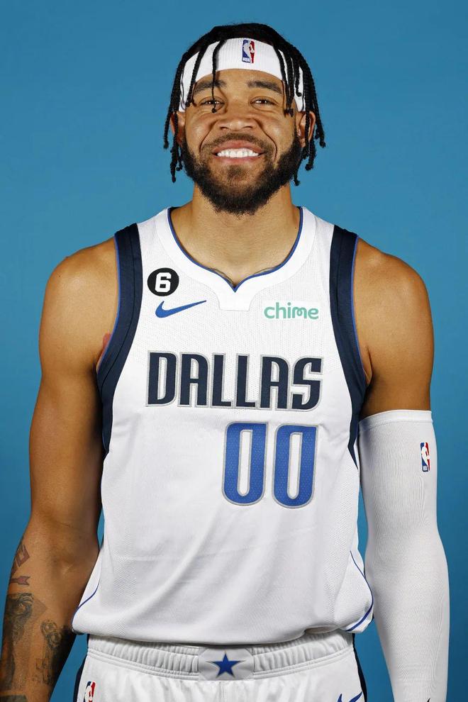 小牛后卫突破瓶颈,拿下关键胜利 小牛后卫突破瓶颈,拿下关键胜利